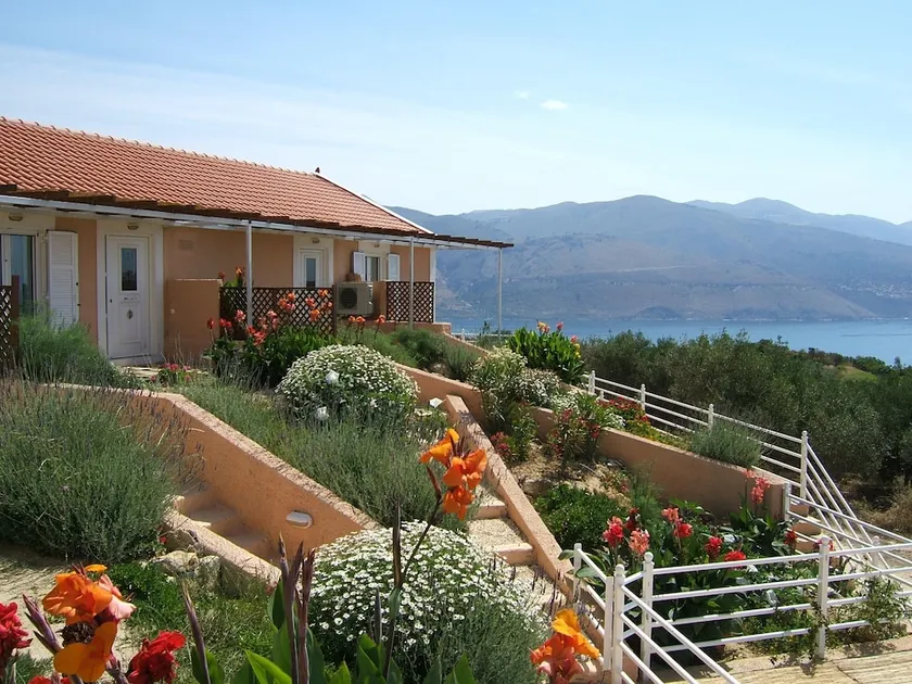 VILLA FORESTATA - Image 1