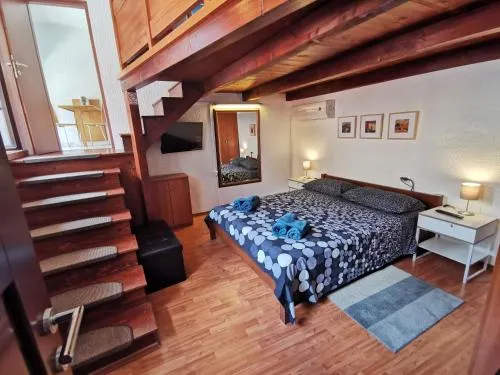 Studio apartman Galerija - Image 1