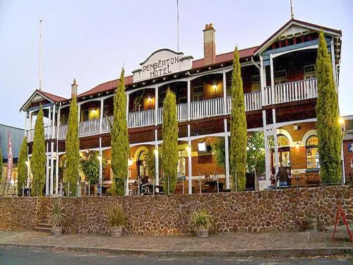 Best Western Pemberton Hotel - Image 1