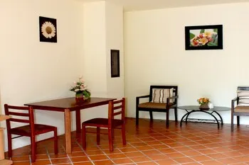 Bangwan Apartment - Image 1