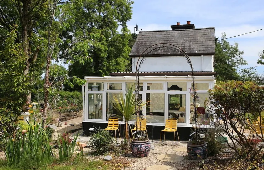 Cully Cottage Leitrim - Image 1