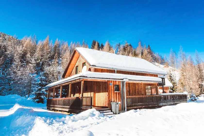 Snug chalet with infrared sauna - Image 1
