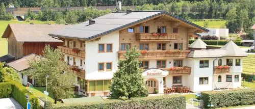 Holzmannhof und Michis Appartementhaus - Image 1
