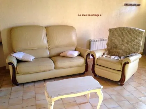 La Maison Orange 2 - Image 1