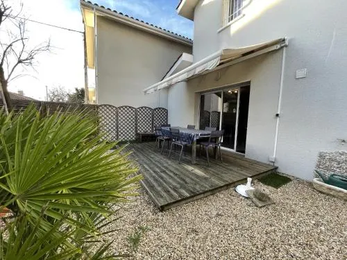 36 Avenue Rosni Jeune 012 - Image 1