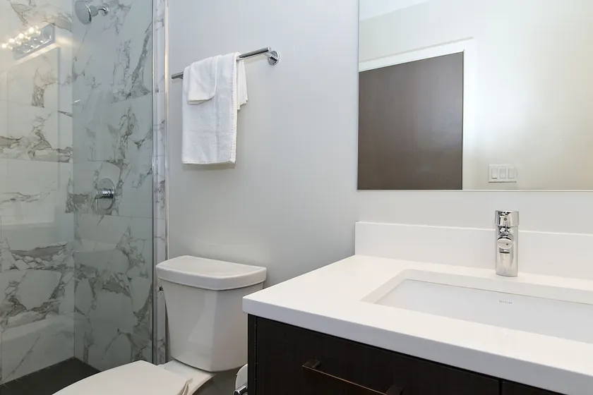 Spacious 4BR in Wrigleyville by Sonder - Image 1