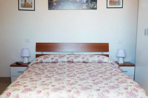 Bed and Breakfast 43 - Image 1