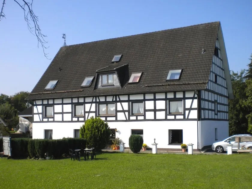 Apartment with panoramic views - Image 1