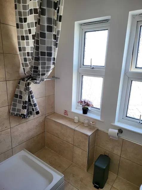 Lovely Double Room in a Flat - Image 1