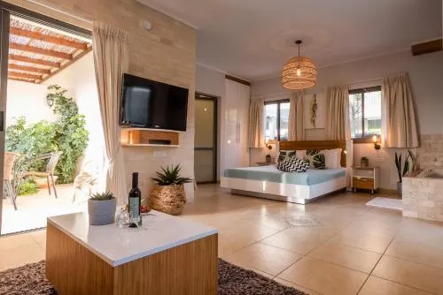 Paradise In The Heights - Image 1