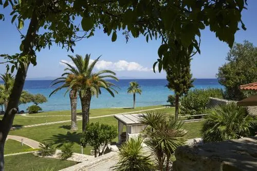 Afitis Boutique Hotel - Image 1