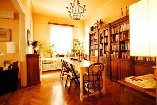 Apartment with Roof Garden - Image 1