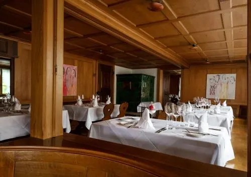 Gasthaus Zum Kreuz - Image 1
