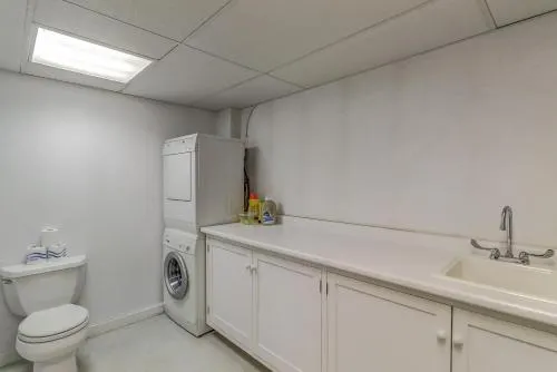 Too Good to be True Apartment 2 - Image 1