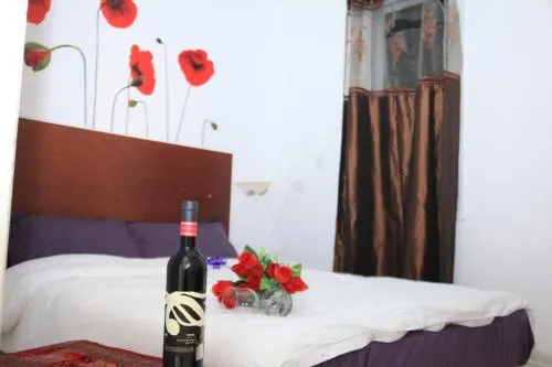 Siesta Apartments - Image 1