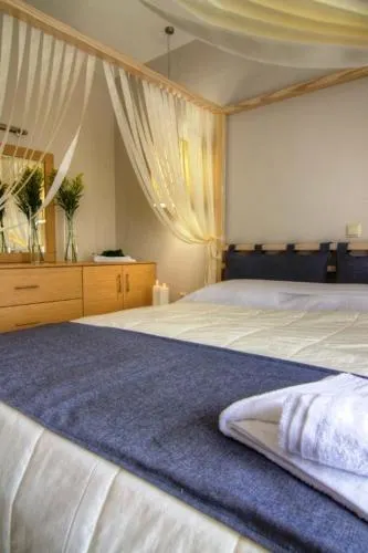 Gasparakis Villas & Bungalows - Image 1