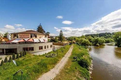 Hostel Bisport Týnec Nad Sázavou - Image 1