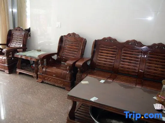 Yandang Mountain Royal Peak Building Homestay - Image 1