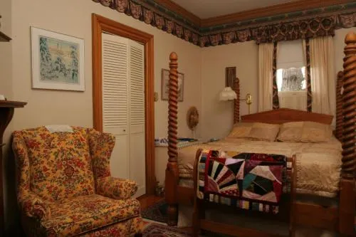 At the Turret Bed & Breakfast - Image 1