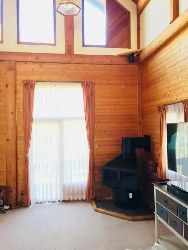 Appi Log Cabin - Image 1
