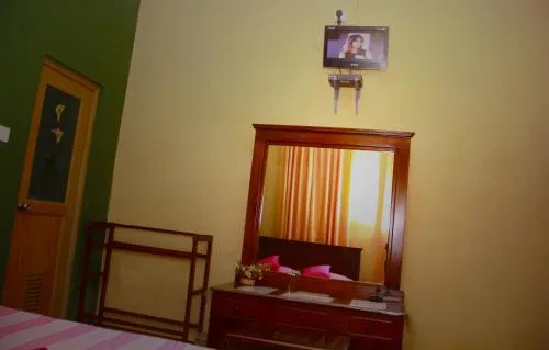 Nilmini Holiday Resort - Image 1