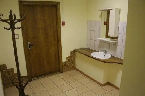 Rooms For Visitors - Image 1