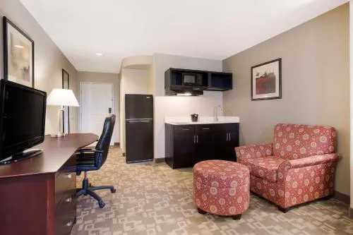 Sleep Inn & Suites Berwick-Morgan City - Image 1