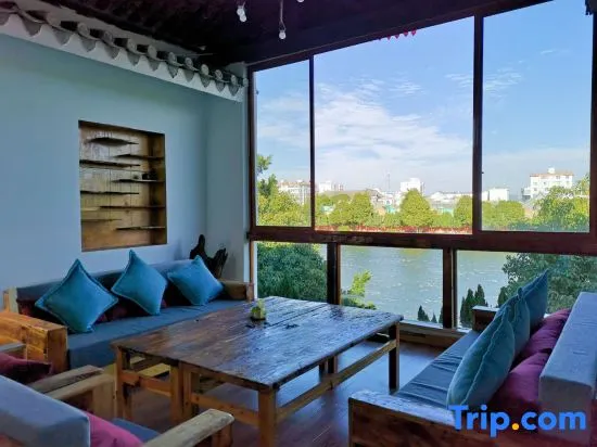 Amitawa Inn - Image 1