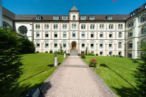 St. Bonifatiuskloster Gästebüro - Image 1