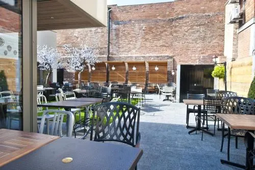 The Red Lion - Image 1