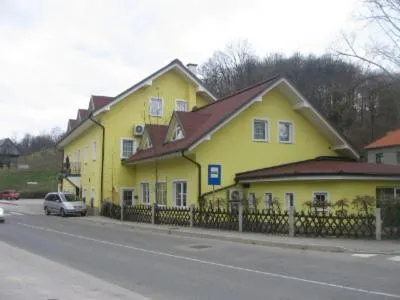 Senica - Image 1