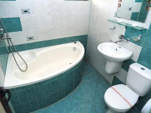 Eos Hotel - Image 1