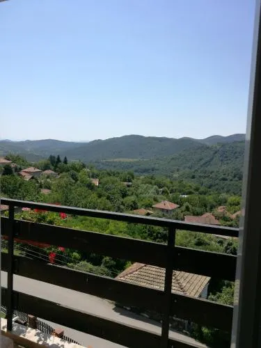 Family Hotel Lipite - Image 1