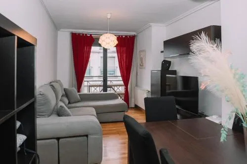 Precioso apartamento familiar en segunda linea. - Image 1