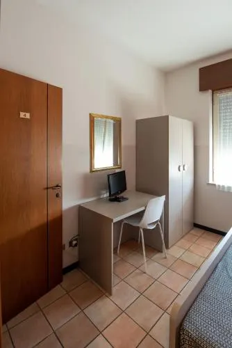 Albergo La Rovere - Image 1