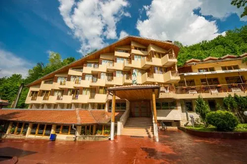 Diva Hotel Chiflika - Image 1
