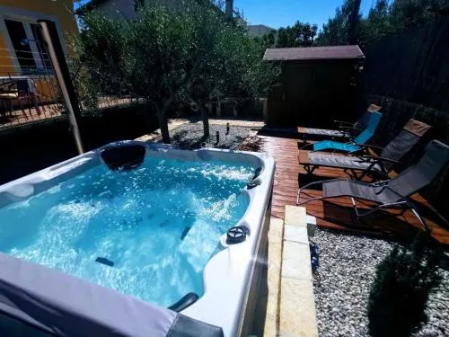Holiday Home Istra with JACUZZI - Image 1