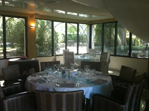 Hostellerie De La Fuste Valensole - Image 1
