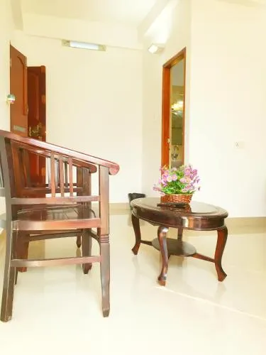 Rampart Home Stay & Backpackers Hostels - Image 1