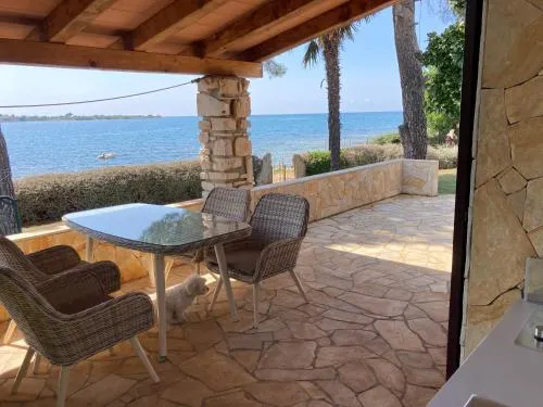 Karigador beach house - Image 1