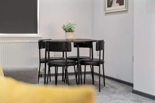 Cowgate Luxury Apartments - Image 1