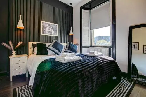 Tiffany's - Donnini Apartments - Image 1