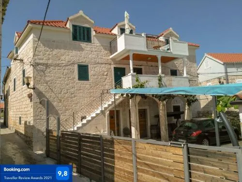 Apartment BUGA - Image 1