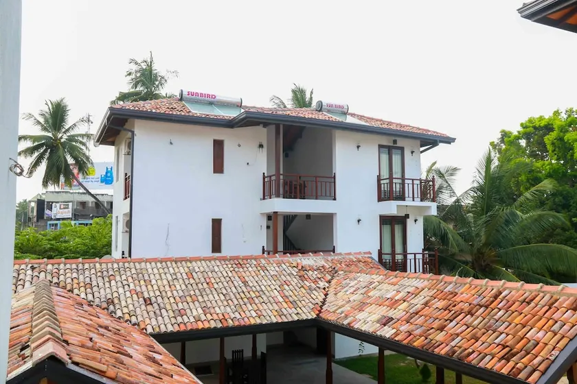 Lagoon Boutique Hotel - Image 1