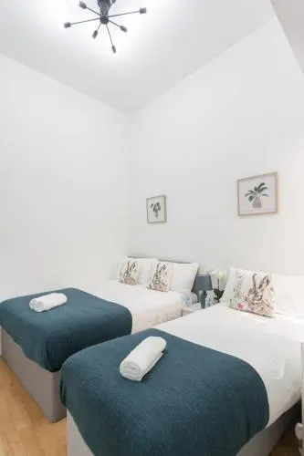 Holloway Budget Apartment 1 Minute to Emirates Stadium Next to Station City Center - Image 1