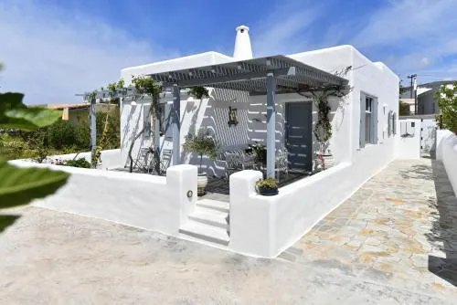 Patriko Family House - Image 1