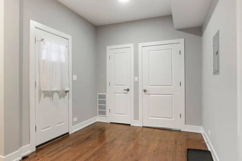 3BR Well-Furnished Apt - Kedzie 3F - Image 1