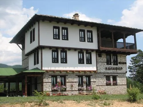 Family Hotel Kalifer - Image 1