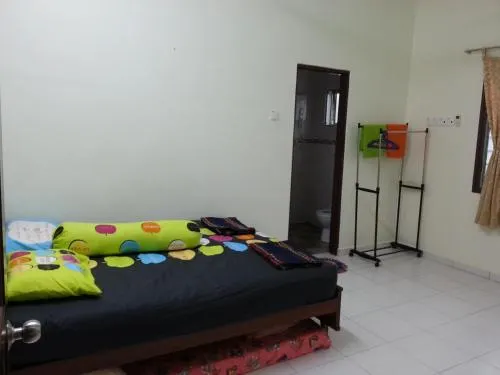Riverside Homestay - Image 1