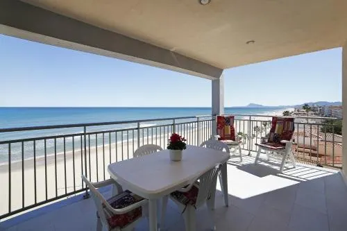 Apartamento Frente al Mar - Image 1